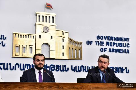 Press conference of deputy mayor of Yerevan Tigran Virabyan 
and deputy minister of education, science, culture and sports 
Ara Khzmalyan