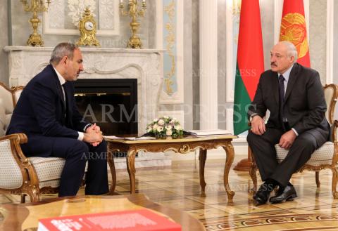 Meeting of Armenian PM and President of Belarus kicks off in 
Minsk