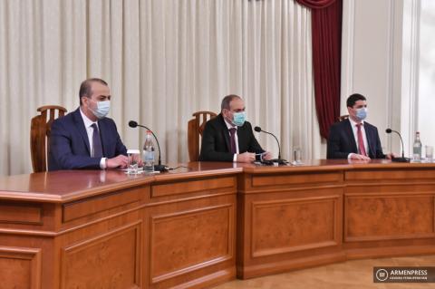 Премьер-министр Никол Пашинян представил 
руководящему составу Службы национальной безопасности 
новоназначенного директора Армена Абазяна