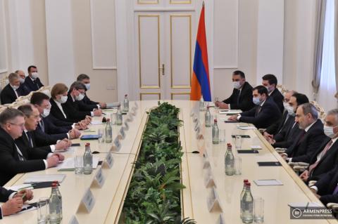 Armenian PM Nikol Pashinyan receives Russian government 
delegation led by Foreign Minister Sergei Lavrov 