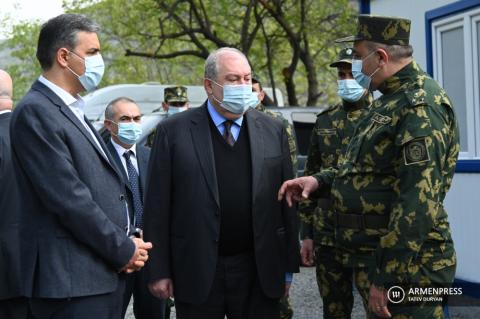 President Armen Sarkissian and Ombudsman Arman Tatoyan 
visit border villages of Davit Bek, Chakaten and Shurnukh in 
Syunik 
Province
