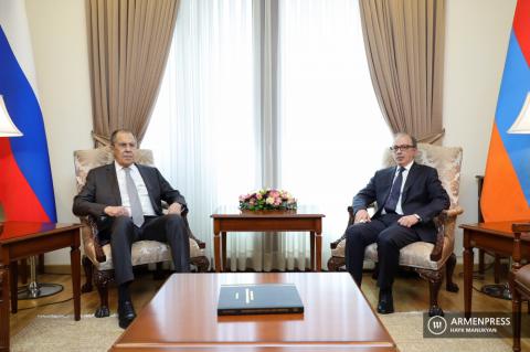 Caretaker FM Ara Aivazian's meeting with Russian FM Sergey 
Lavrov