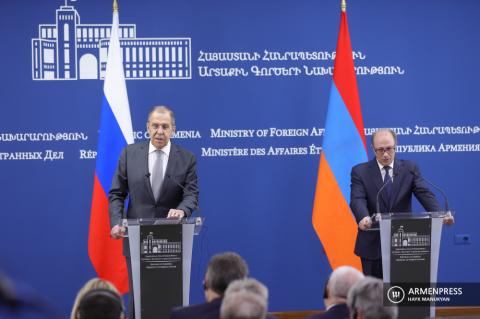 Joint press conference of caretaker FM Ara Aivazian and 
Russia's FM Sergey Lavrov in Yerevan