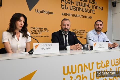 United Fatherland party members hold press conference