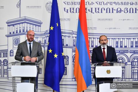 Caretaker Prime Minister Nikol Pashinyan and President of the 
European Council Charles Michel make a statement to the 
media