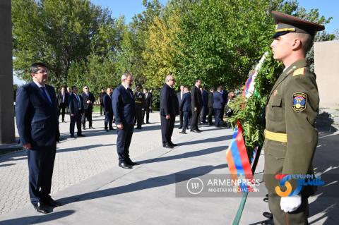 В связи с 30-летием независимости Армении высшее 
руководство Армении и Арцаха посетило «Ераблур»