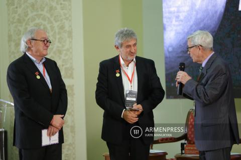 Խորհրդային ինժեներ-կոնստրուկտոր, ճարտարագետ 
Ալեքսանդր Քեմուրջյանի ծննդյան 100-ամյակին նվիրված 
«Ալեքսանդր Քեմուրջյան-100» գիտաժողովի բացումը

	
