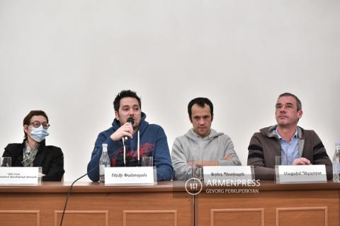 News conference on Remi Panossian Jazz-Trio concerts in 
Yerevan 