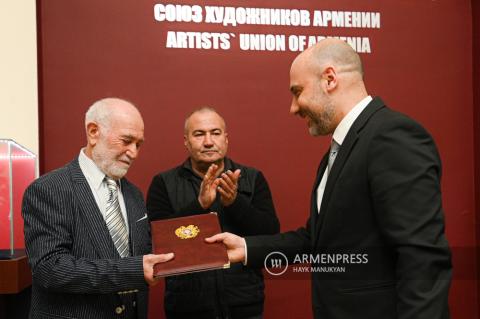 Հրանտ Թադևոսյանի ստեղծագործական աշխատանքների 
ցուցահանդեսը՝ նվիրված ճարտարապետության և 
շինարարության Հայաստանի ազգային համալսարանի 
100-ամյակին

