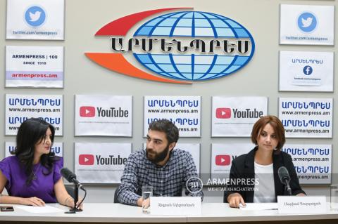 Goethe Center Yerevan Office Cultural Program Coordinator 
Mariam Gurzadyan and actor, musician Tigran Aleksanyan's 
press conference 