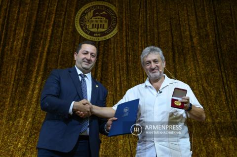 STARMUS VI: Panel Discussion featuring former astronaut Jim 
Baghian, writer David John Eicher