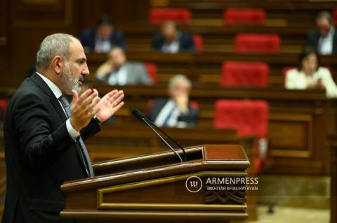 MPs hold Q&A with Cabinet members 