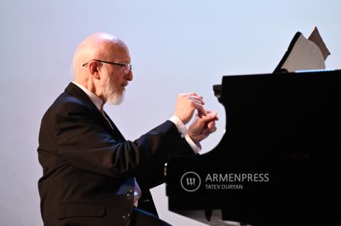 Pianist Alexey Lubimov's concert in Yerevan 