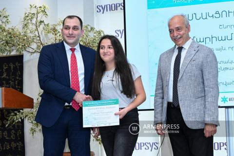 Graduates of AI course 1st phase in Yerevan and Gyumri 
schools receive certificates 