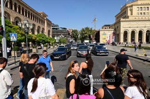 Երևանում ապակենտրոն ակցիաները շարունակվում են