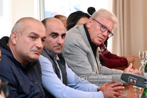 Expertos extranjeros se reunieron con desplazados forzosos de Nagorno Karabajen Goris