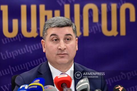 Ermenistan Bölgesel İdare ve Altyapı Bakanı Gnel 
Sanosyan'ın basın toplantısı
