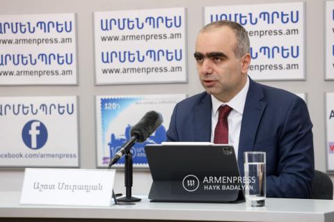 Ermenistan Devlet Gelirler Komitesi Başkan Yardımcısı Aşot Muradyan'ın basın toplantısı