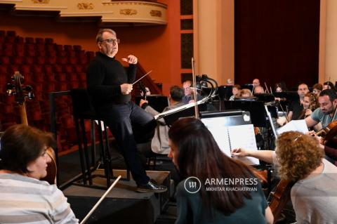 Suriye Bağımsızlık Günü'ne adanan Yerevan konserinin 
provası