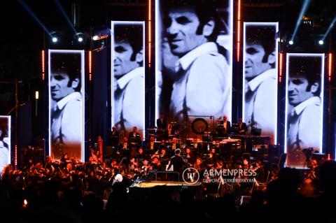 اجرای کنسرت صدمیاجرای کنسرت صدمین سالگرد "شارل 
آزناوور" در ایروان ن سالگرد "شارل آزناوور" در ایروان 
