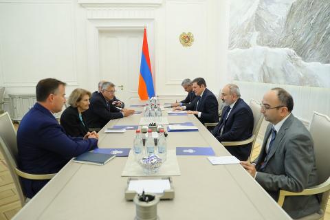 Nikol Pashinyan meets with Armenian Assembly of America leadership, led by President Carolyn Mugar