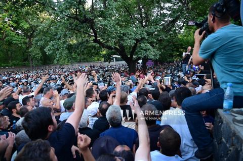 Incidents sur l'avenue Baghramyan : 101 civils et policiers reçoivent une assistance médicale
