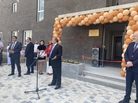 مراسم افتتاحیه و تحویل ساختمان های مسکونی در منطقه "موش-2" شهر گئومری