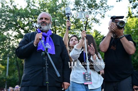 «Տավուշը հանուն հայրենիքի» շարժման համախոհների հավաքները կշարունակվեն Սուրբ Աննա եկեղեցու բակում
