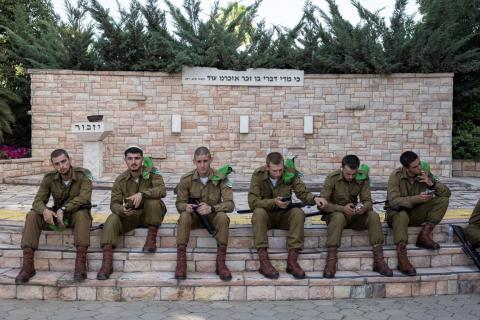 Нетаньяху раскритиковал решение военных приостановить боевые действия в Газе для доставки гуманитарной помощи