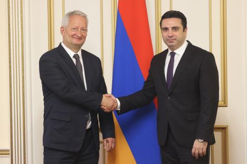Le président de l’AN et l'ambassadeur d'Allemagne discutent de la situation sécuritaire dans le Caucase du Sud