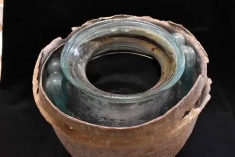 Իսպանիայում հռոմեական դամբարանում հայտնաբերվել է աշխարհի ամենահին գինին