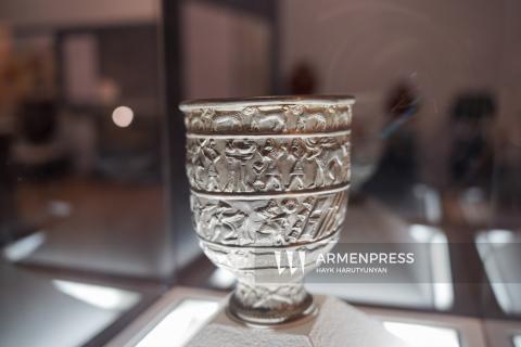 Tesoros de la historia: Copa de plata del siglo XXIII a.C., fuente de descubrimiento de la cultura material y espiritual