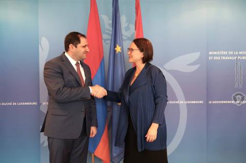 Armenian, Luxembourg defense ministers discuss regional security issues