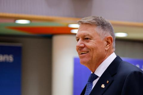 Romanian president withdraws bid for the position of NATO chief