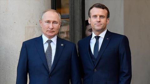 الرئيس الفرنسي إيمانويل ماكرون يعرب على استعداده لمواصلة الحوار مع نظيره الروسي فلاديمير بوتين