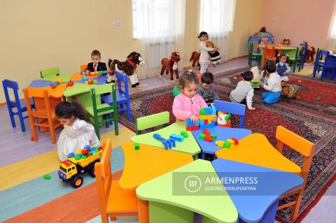 ژانا آندریاسیان: " 93 مهدکودک در ارمنستان با اموال جدید تجهیز خواهد شد."