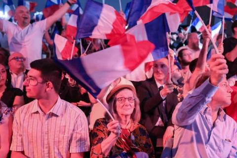 На парламентских выборах во Франции лидируют крайне правые