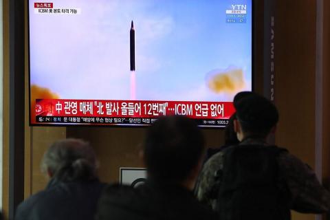 Северная Корея запустила две баллистические ракеты в направлении Японского моря