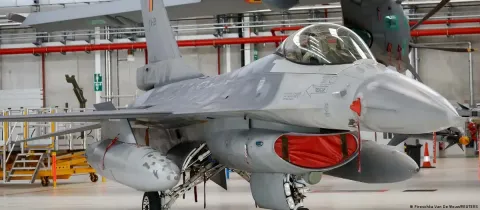 Нидерланды скоро поставят Украине первые истребители F-16