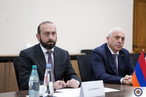 وزیر امور خارجه جمهوری ارمنستان: "رفع انسداد ارتباطات عامل و ابزار مهم اضافی در راستای برقراری صلح پایدار در منطقه خواهد بود."