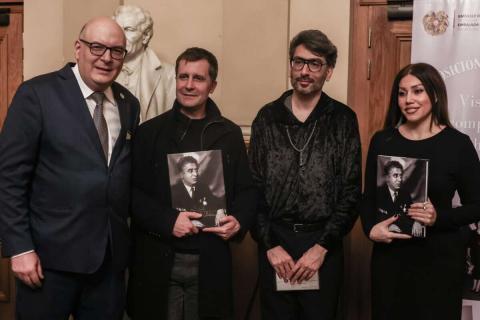 Aram Khachatryan en Uruguay: Concierto dedicado al 120 aniversario del compositor en el Teatro Solís