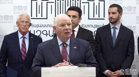 美国希望在安全、经济和政治领域加强与亚美尼亚的联系——参议员