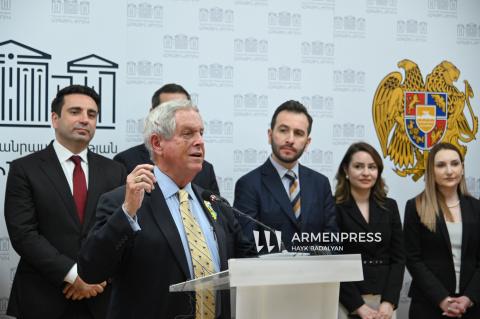 Congresista Joe Wilson: “Estados Unidos puede garantizar que Armenia sea resistente a las presiones externas”