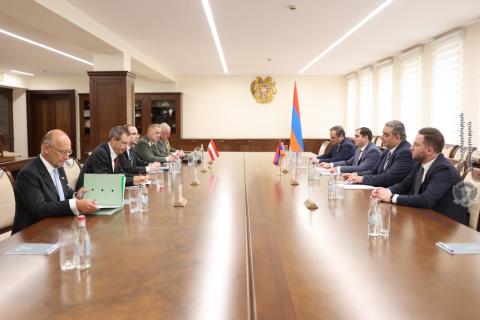 亚美尼亚和奥地利讨论了国防合作的前景