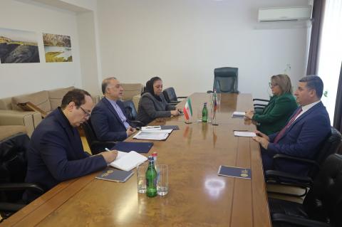 Gnel Sanosyan a reçu l'ambassadeur Mehdi Sobhai