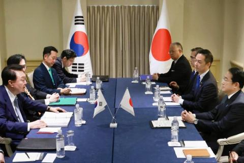 Japan, South Korea leaders to strengthen cooperation with NATO