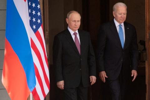 Байден пока не видит смысла в переговорах с Путиным