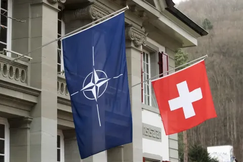 Швейцария и НАТО подписали соглашение об открытии офиса альянса в Женеве