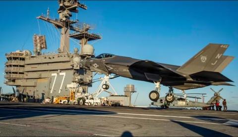 США перебрасывают в Японию новейшие истребители F-35C