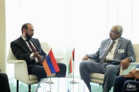 Ararat Mirzoyan and the Minister of Economy of Oman discussed the possibilities of enhancing cooperation between the two countries